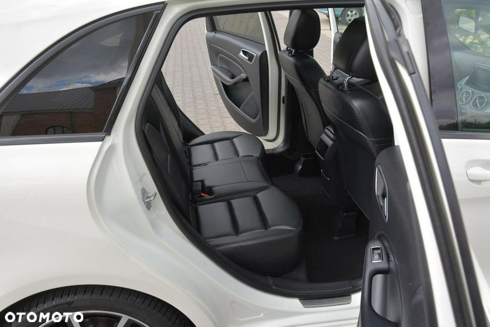 Mercedes-Benz Klasa B 180 Style - 18