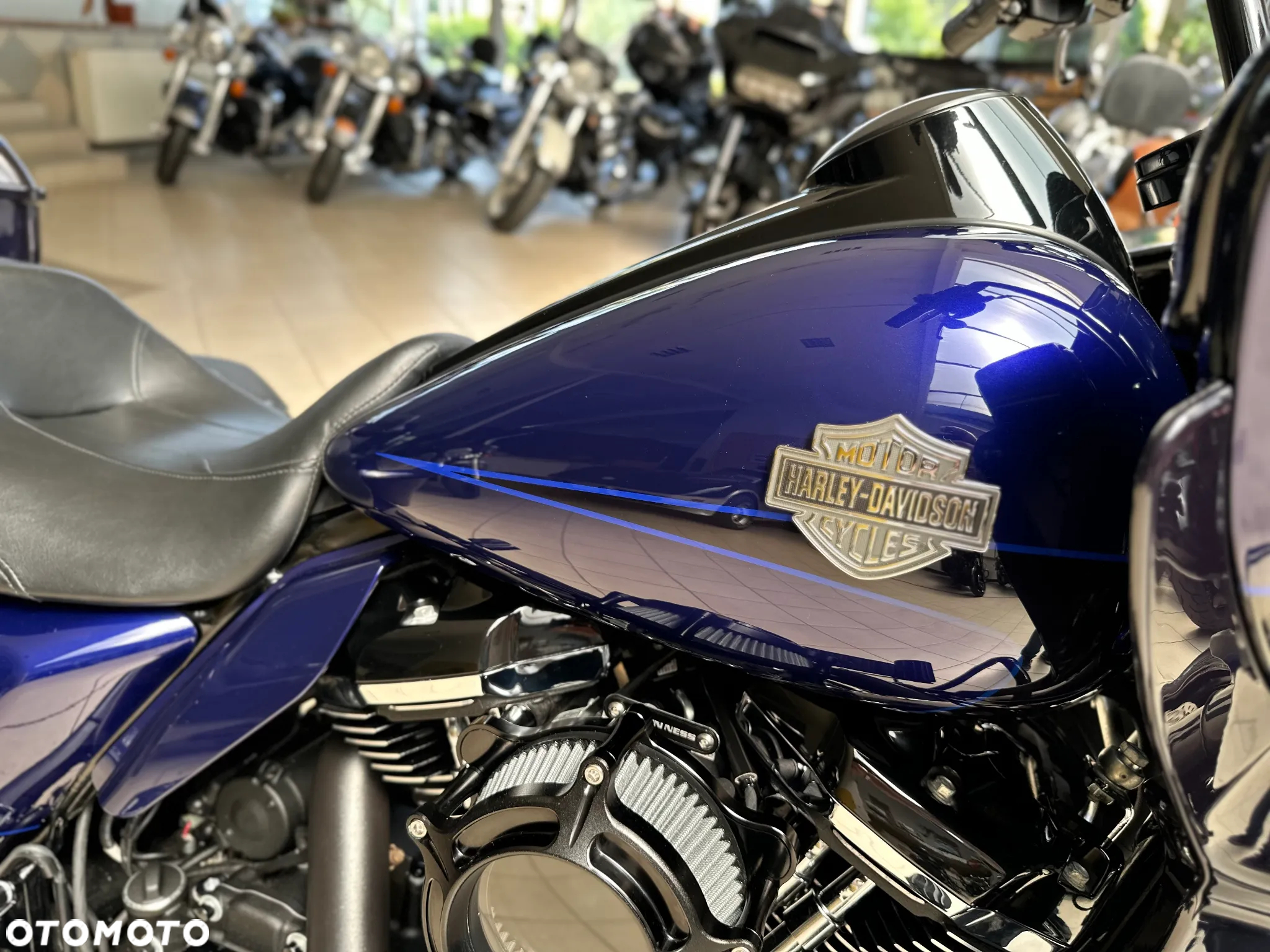 Harley-Davidson Touring Road Glide - 13