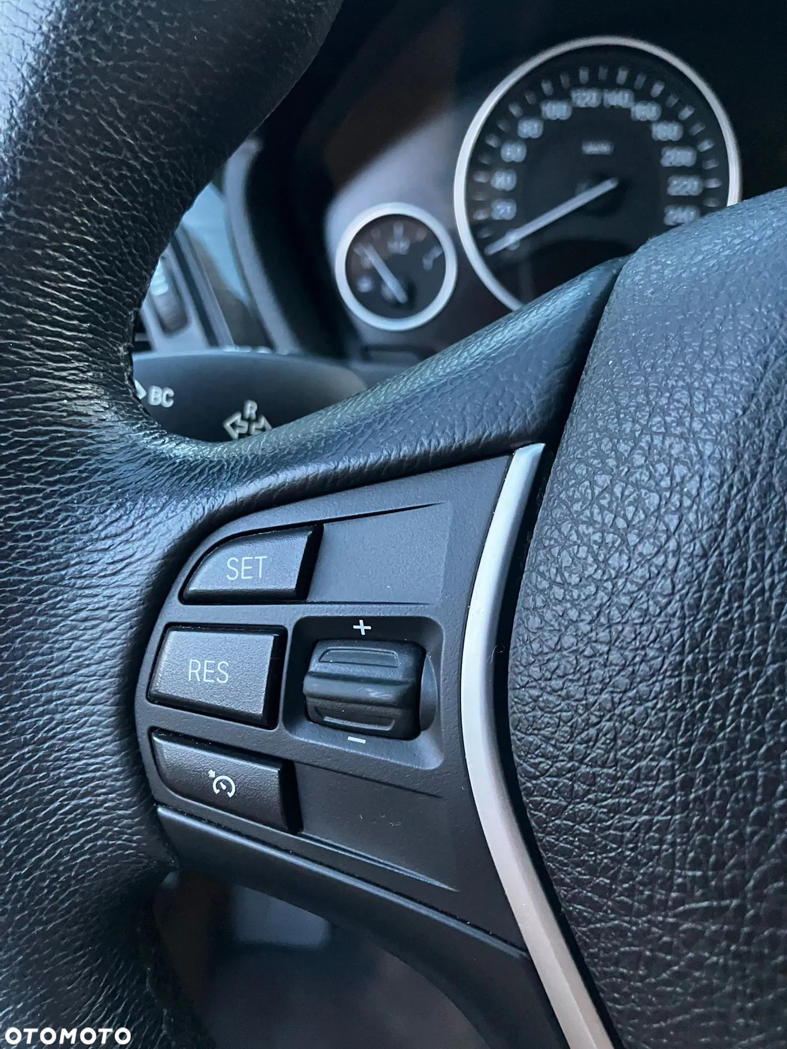 BMW Seria 3 328i Luxury Line - 13