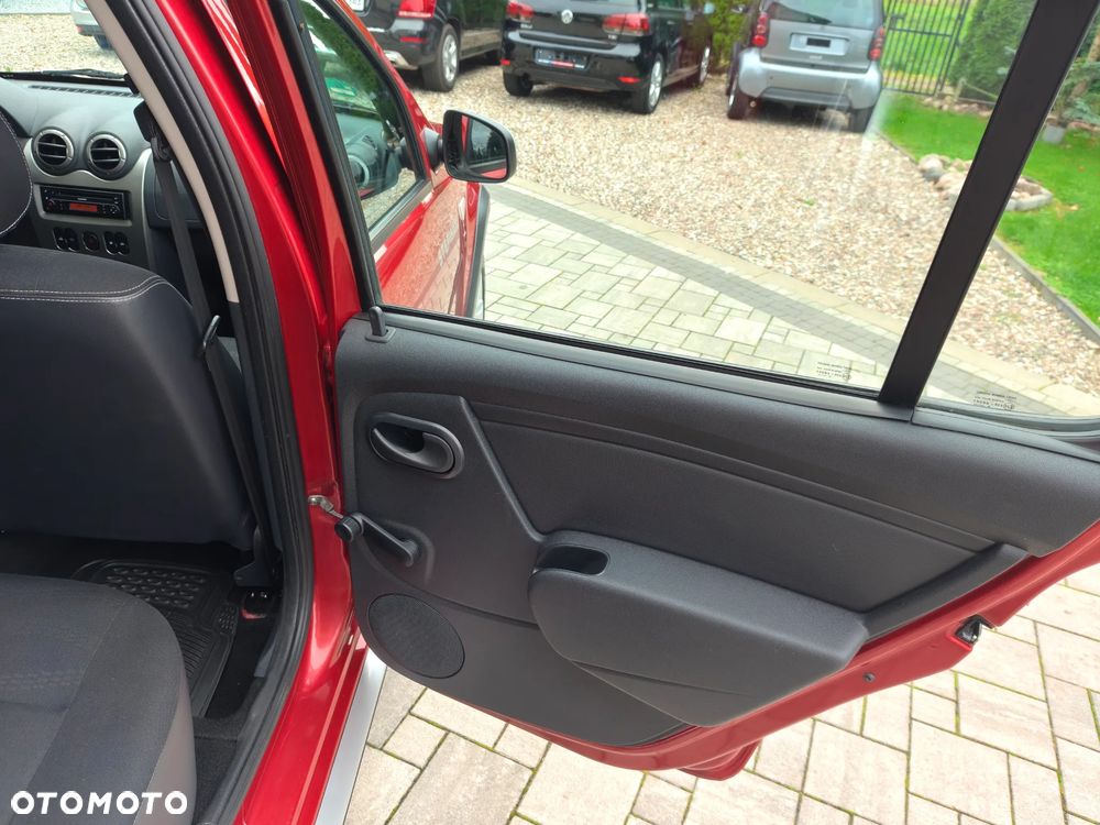 Dacia Sandero Stepway 1.6 - 23