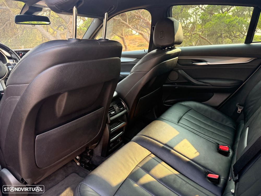 BMW X6 xDrive30d - 17