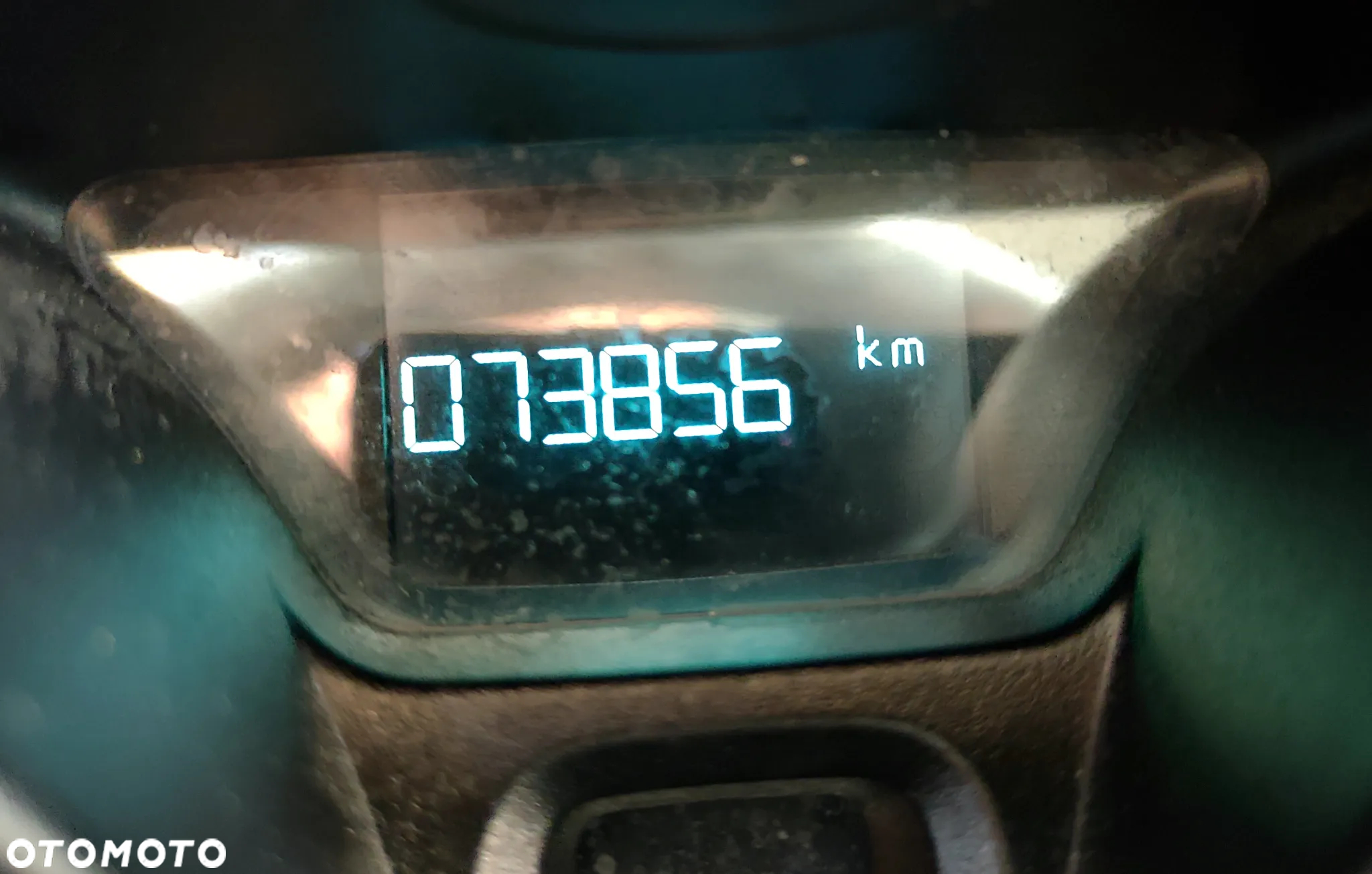Ford Transit Courier - 9