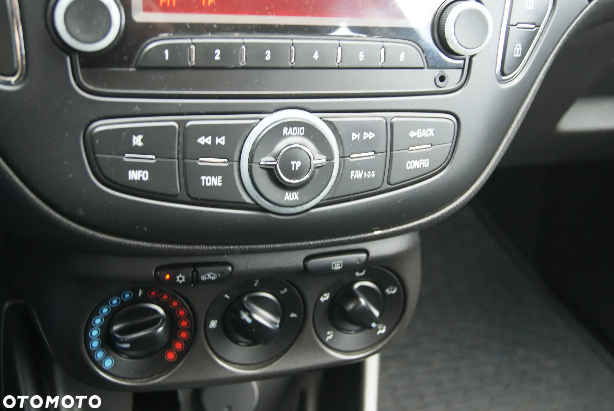 Opel Corsa 1.4 Color Edition - 18
