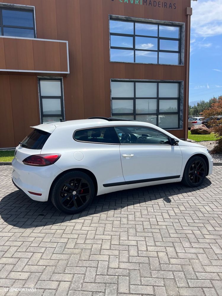 VW Scirocco 2.0 TDI Sport DSG - 12