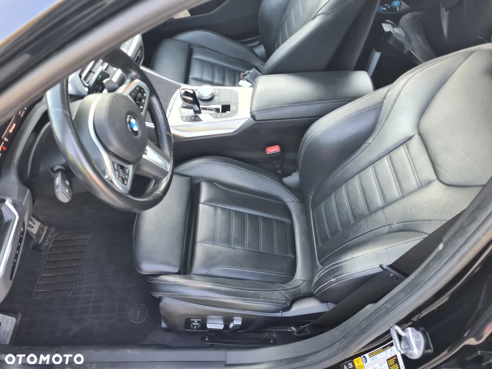 BMW Seria 3 M340i xDrive - 15