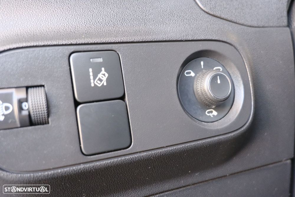 Citroën C3 1.2 PureTech Shine - 31
