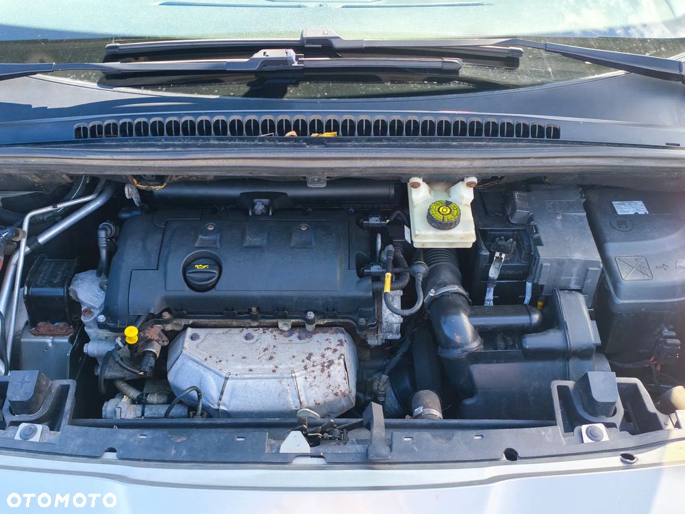 Peugeot 5008 1.6 Access 7os - 15