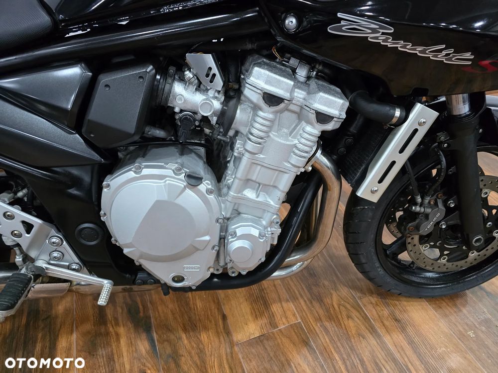 Suzuki Bandit - 29