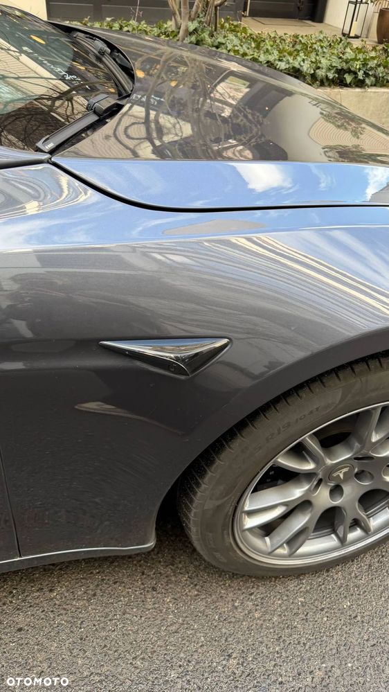 Tesla Model S Long Range - 40