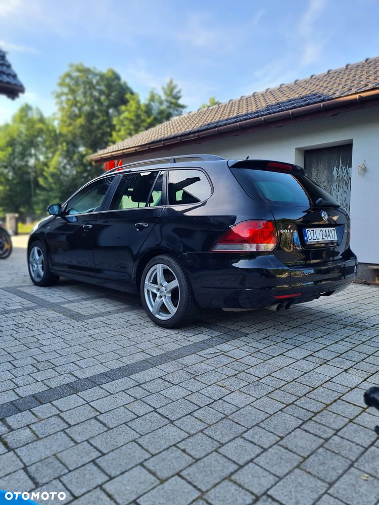 Volkswagen Golf 2.0 TDI DPF BlueMotion Technology MATCH - 9