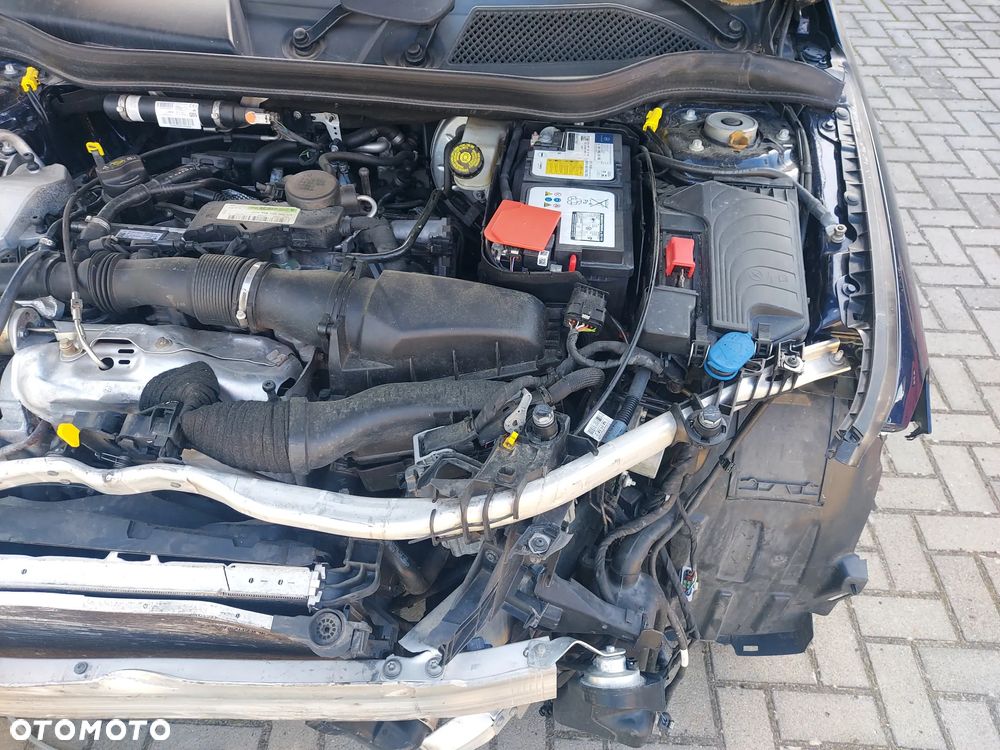 Mercedes-Benz CLA 220 4Matic 7G-DCT AMG Line - 6