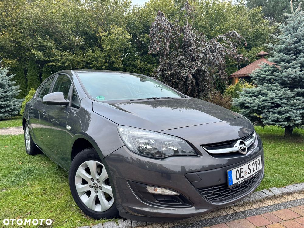 Opel Astra 1.4 Turbo Design Edition