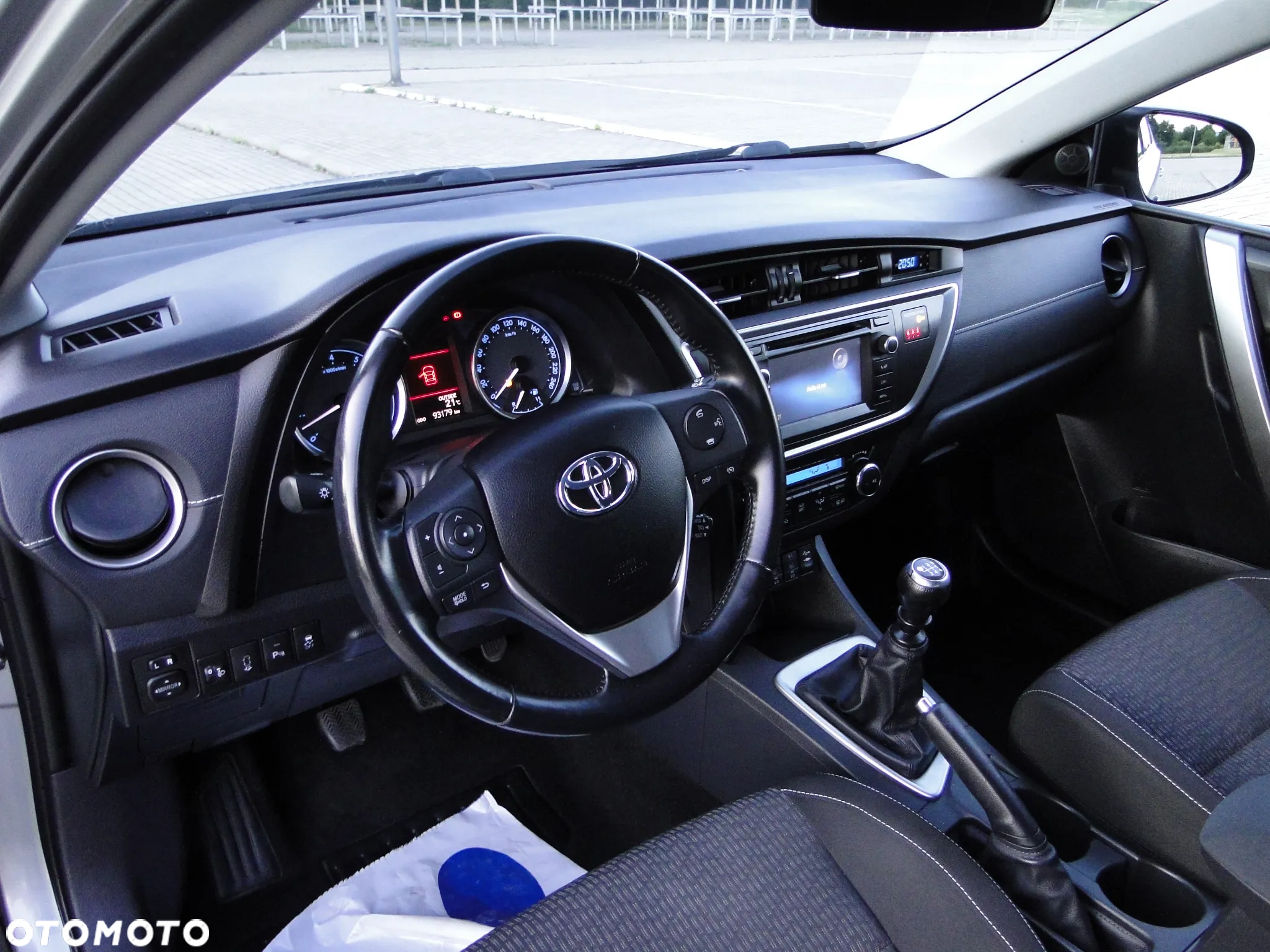 Toyota Auris - 16