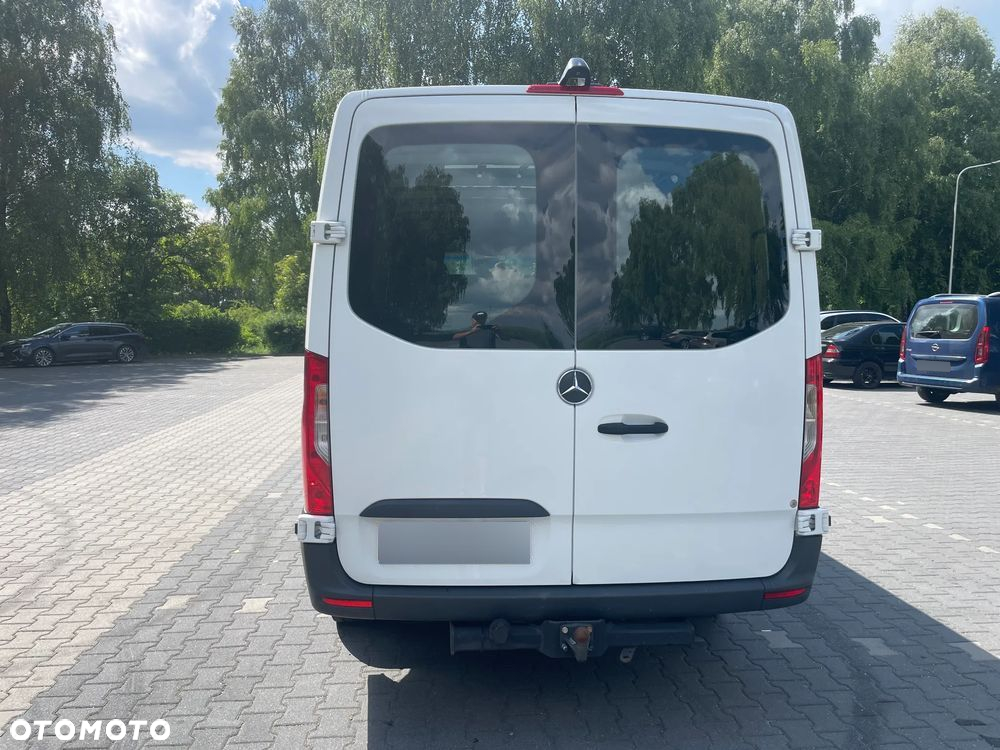 Mercedes-Benz Sprinter - 20