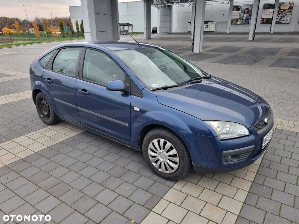 Ford Focus 1.6 16V Ambiente - 5