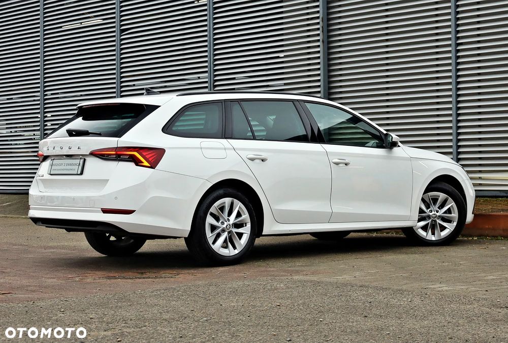 Skoda Octavia 2.0 TDI Ambition DSG - 11