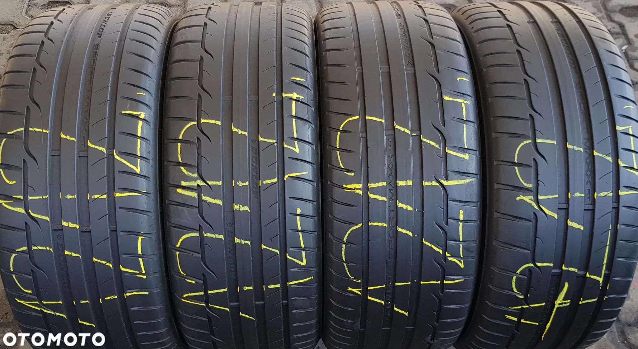 4x 225/45R17 Dunlop Sport Maxx RT Komplet opon letnich - 1