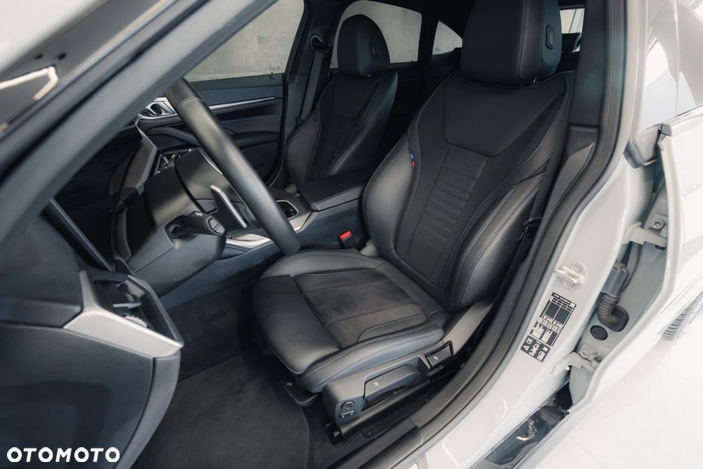 BMW Seria 4 420d xDrive mHEV M Sport - 13