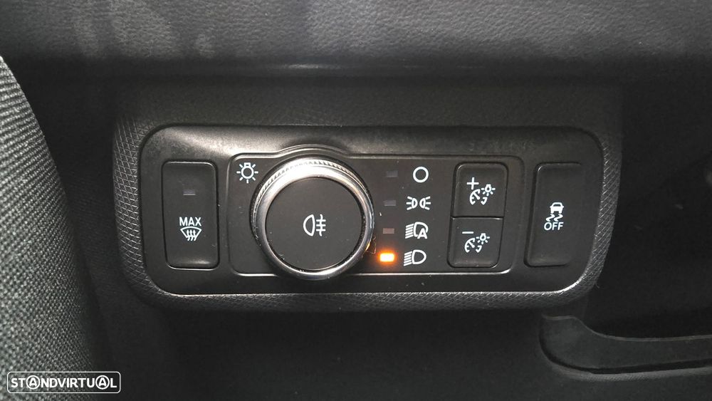 Ford Mustang Mach-E - 11