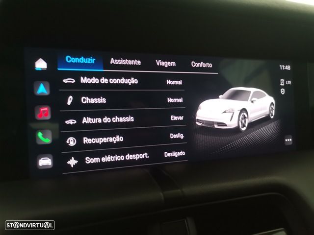 Porsche Taycan 4S - 18