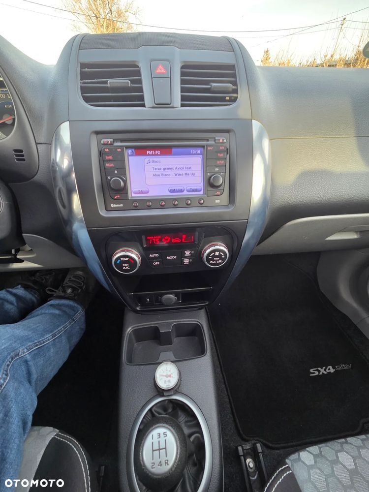 Suzuki SX4 - 21