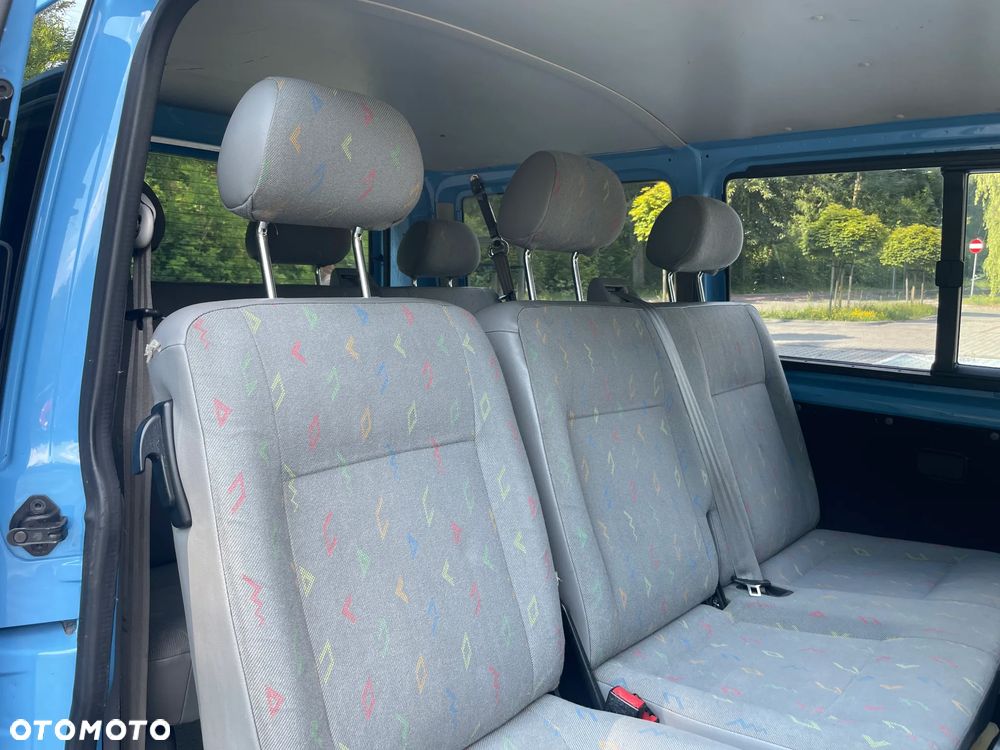 Volkswagen Transporter Volksbus - 11