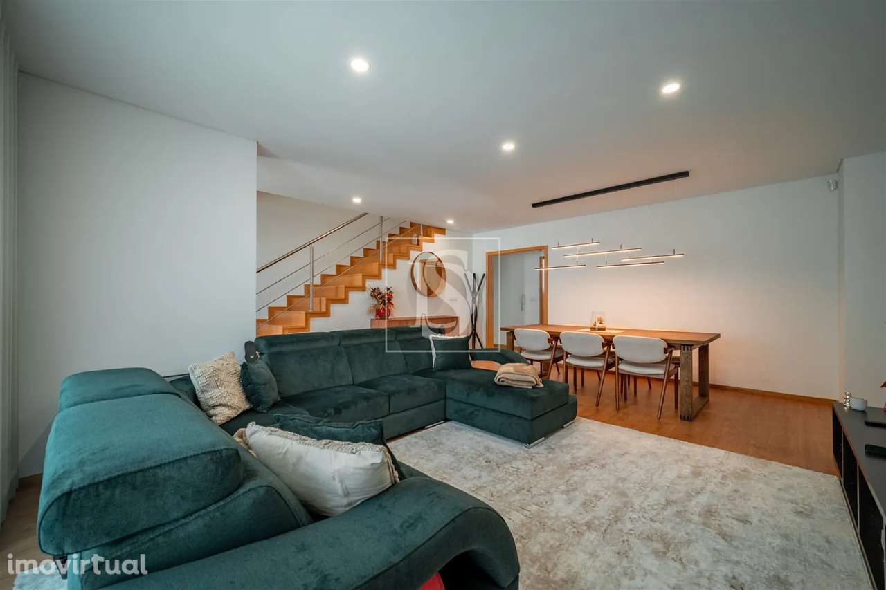 Moradia T3 em Vizela com Garagem e Terraço – Espaço e Conforto - Grande imagem: 3/28