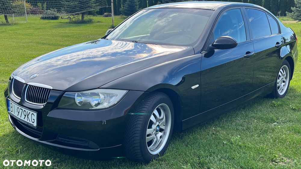 BMW Seria 3 320i - 4