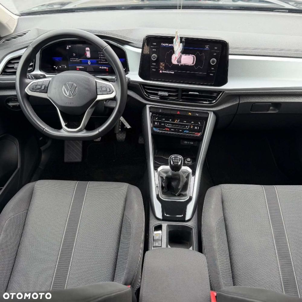 Volkswagen T-Roc - 29