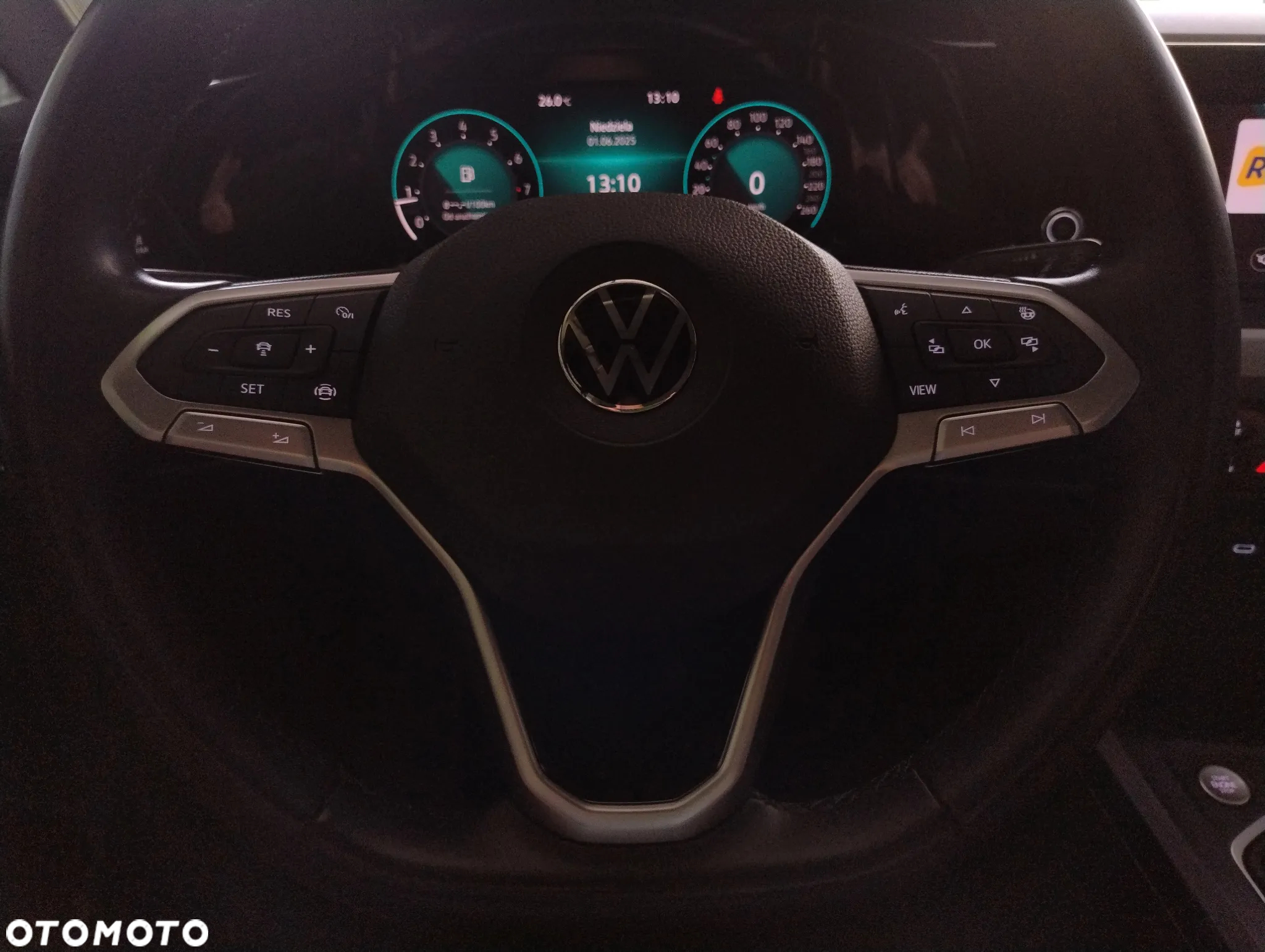 Volkswagen Golf VIII 1.5 TSI EVO Life - 16