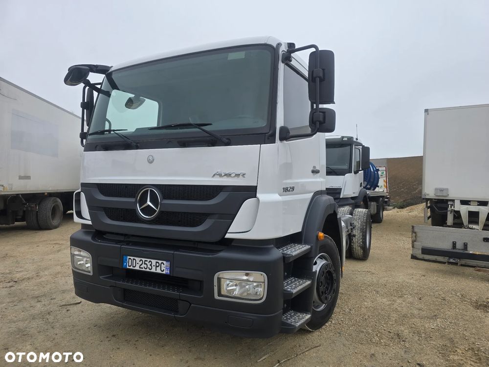 Mercedes-Benz AXOR 1829 - 3