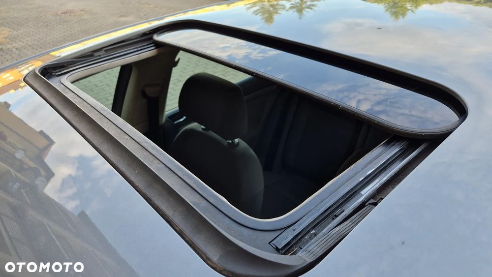 Volkswagen Golf 1.9 TDI Comfortline - 12