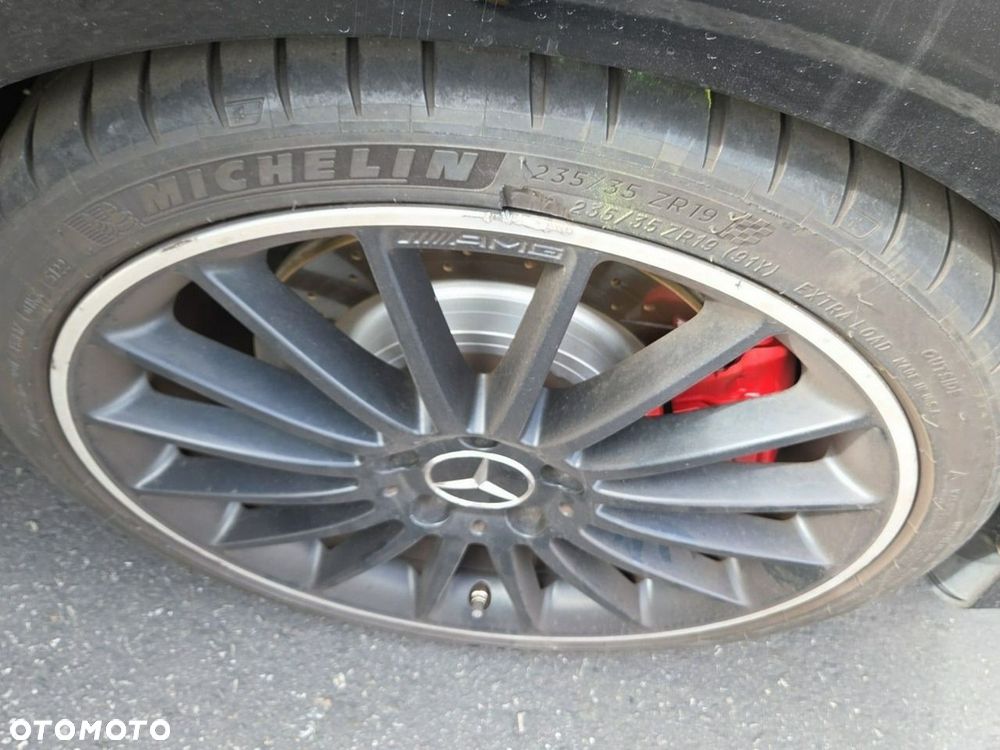 Mercedes-Benz CLA 45 AMG 4-Matic - 19