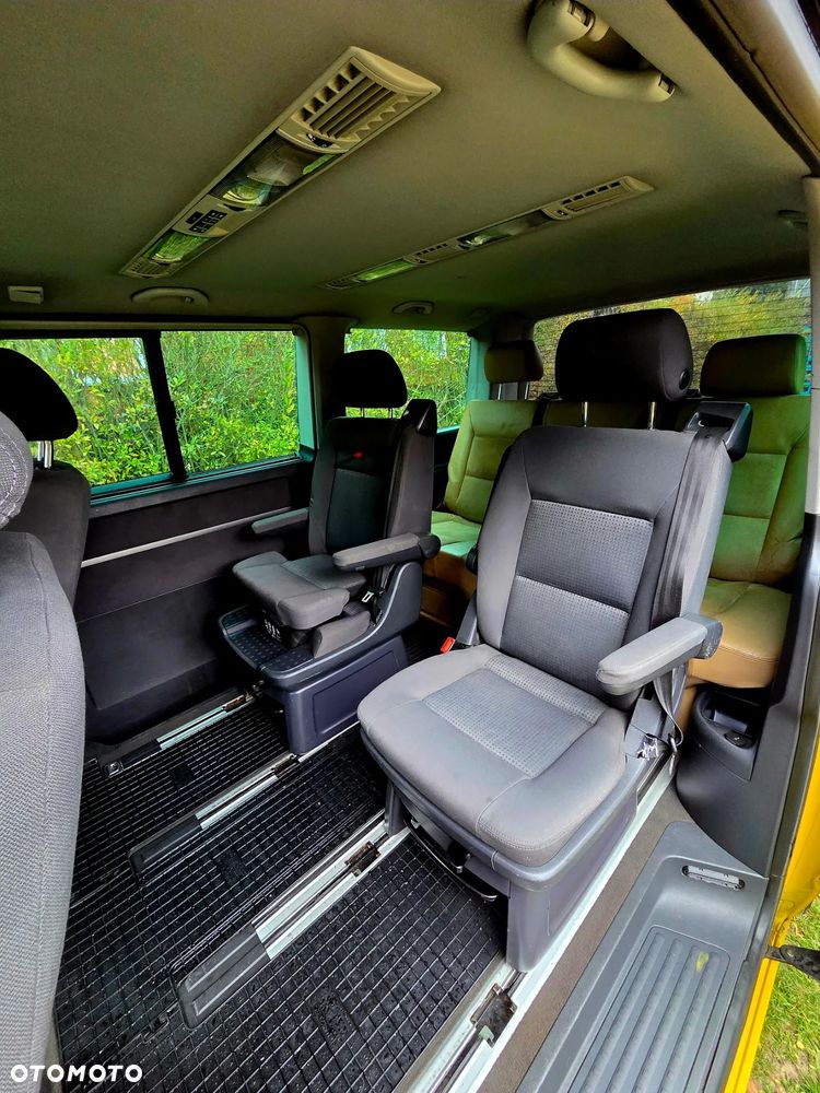 Volkswagen Multivan - 14