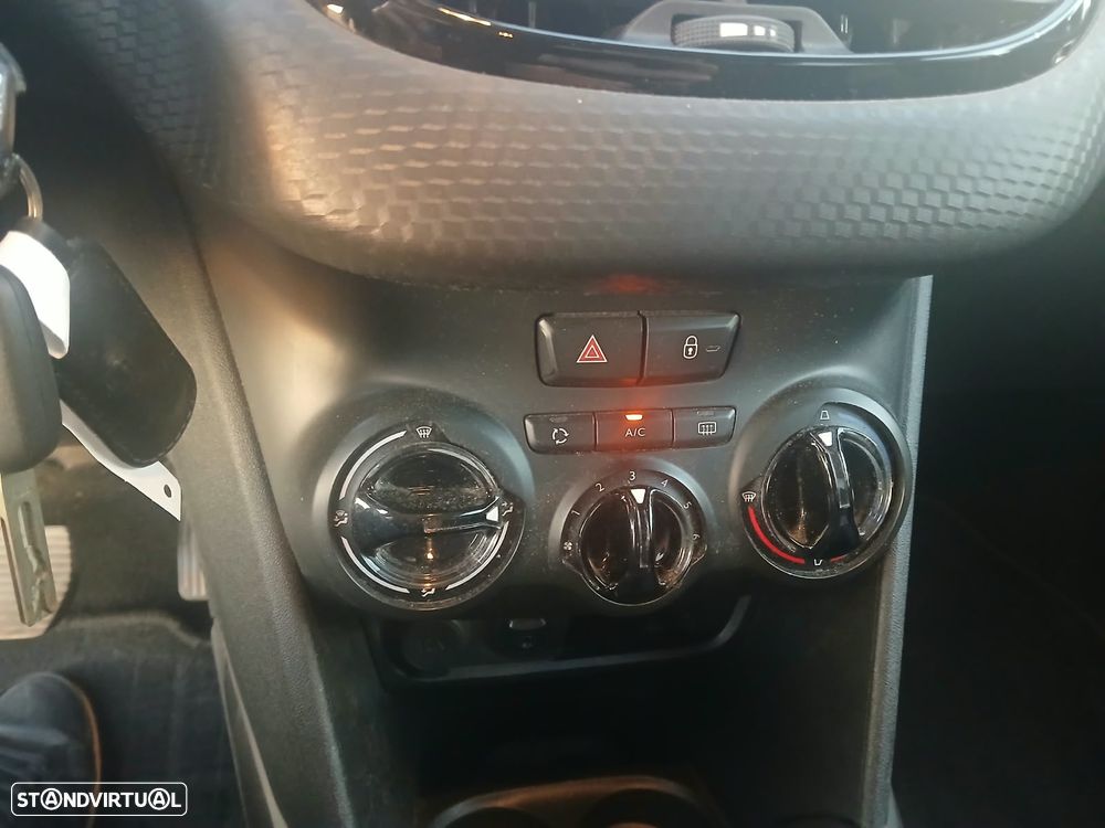 Peugeot 2008 1.2 PureTech Style - 21