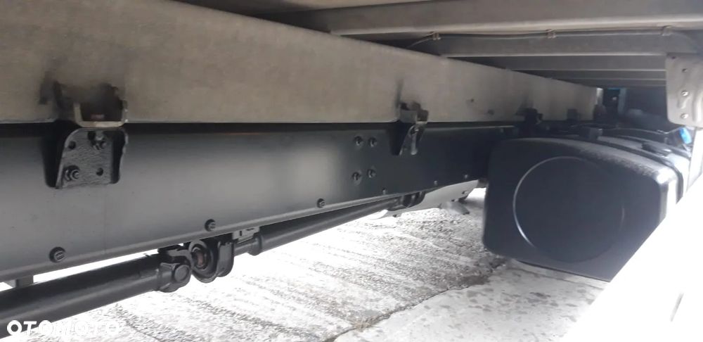 Volvo FL 240 euro5 Super Stan IGŁA tylko 280tyś km kabina sypialna ogrzewany kontener - 5