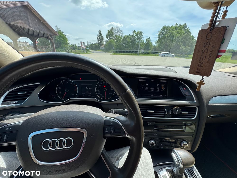Audi A4 Limousine - 18