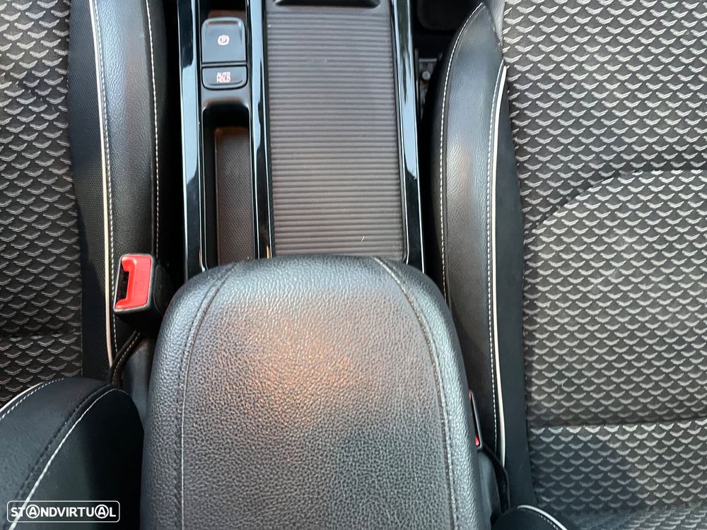 Kia Ceed SW 1.6 GDi PHEV Tech 6DCT - 35