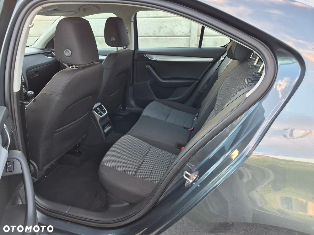 Skoda Octavia 1.6 TDI Green tec Elegance - 11