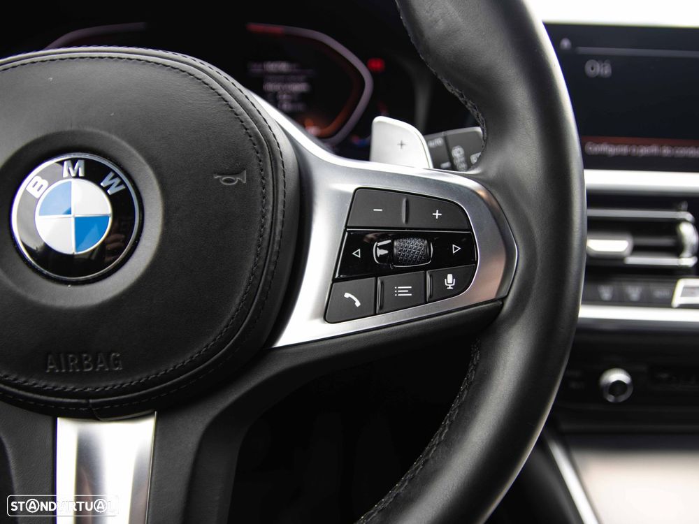 BMW 320 d Auto - 35