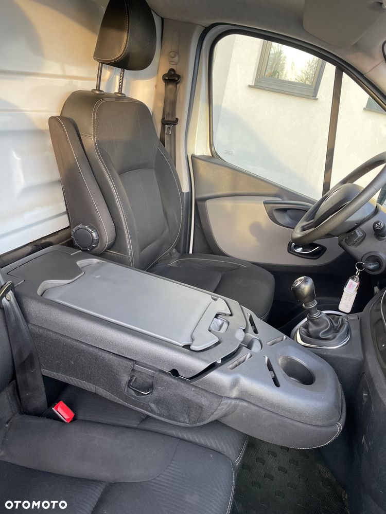 Renault Trafic - 18