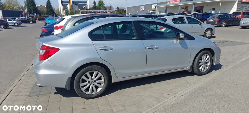 Honda Civic 1.8 Comfort - 3