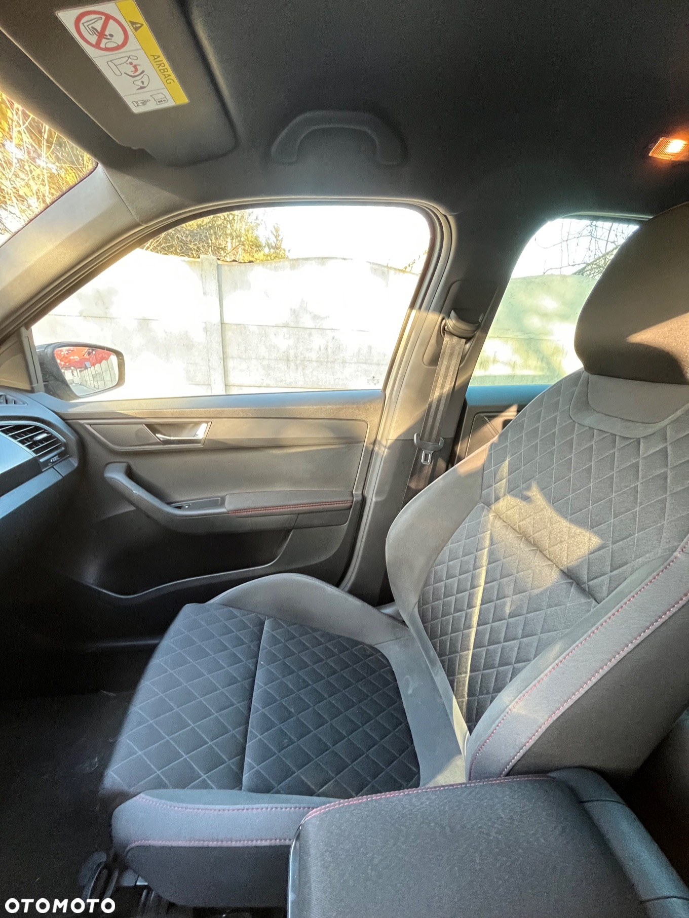 Skoda Fabia 1.0 TSI Monte Carlo DSG - 19