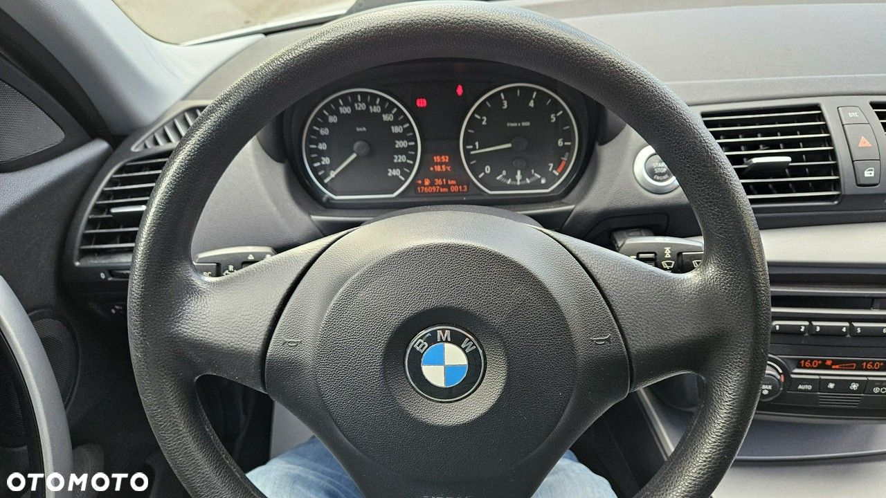 BMW Seria 1 116i - 16