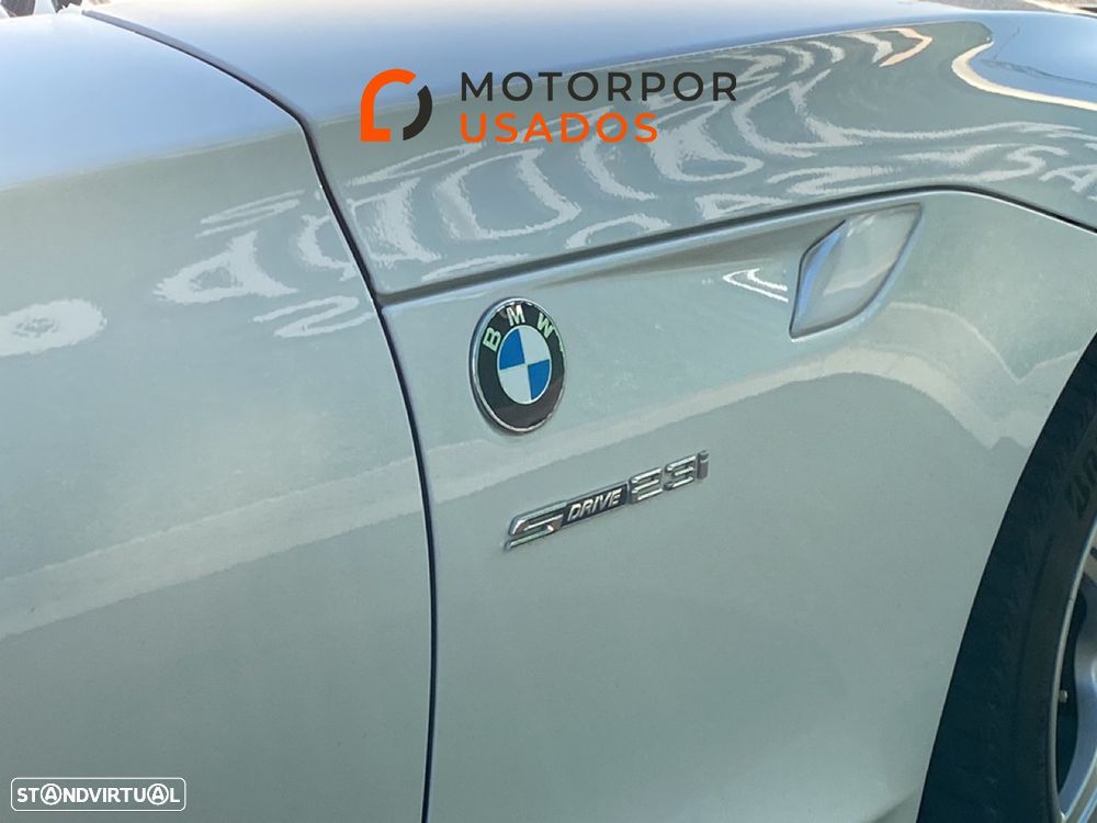 BMW Z4 sDrive23i - 21