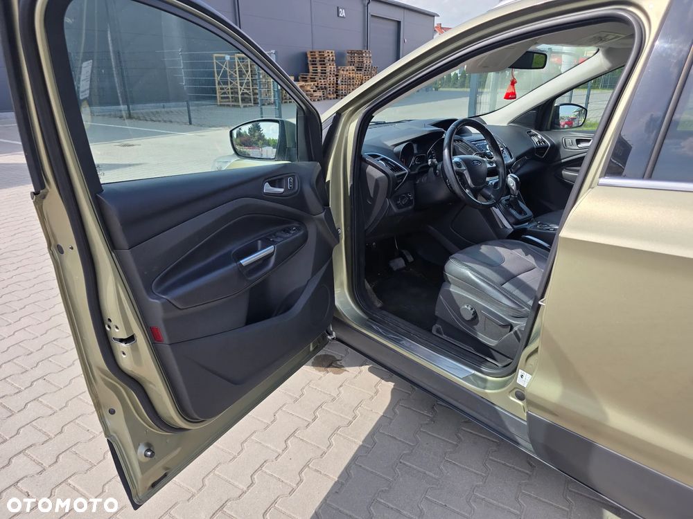 Ford Kuga 2.0 TDCi 4x4 Titanium - 10