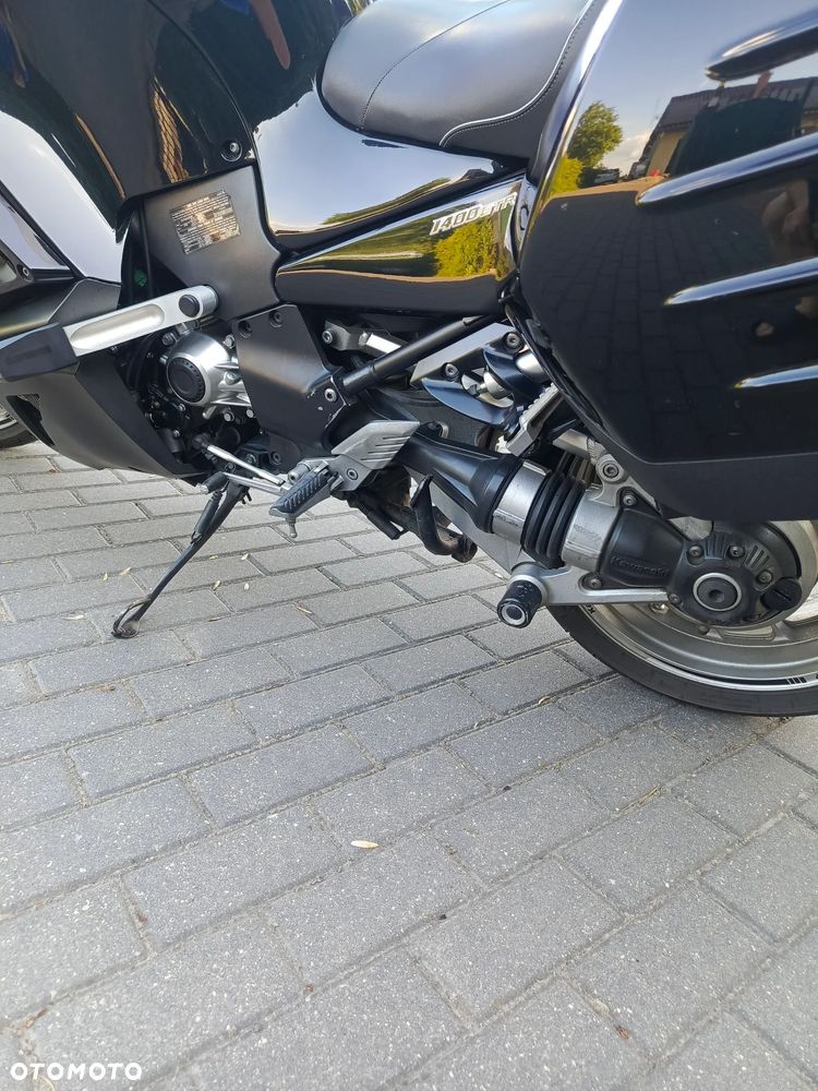 Kawasaki GTR - 10