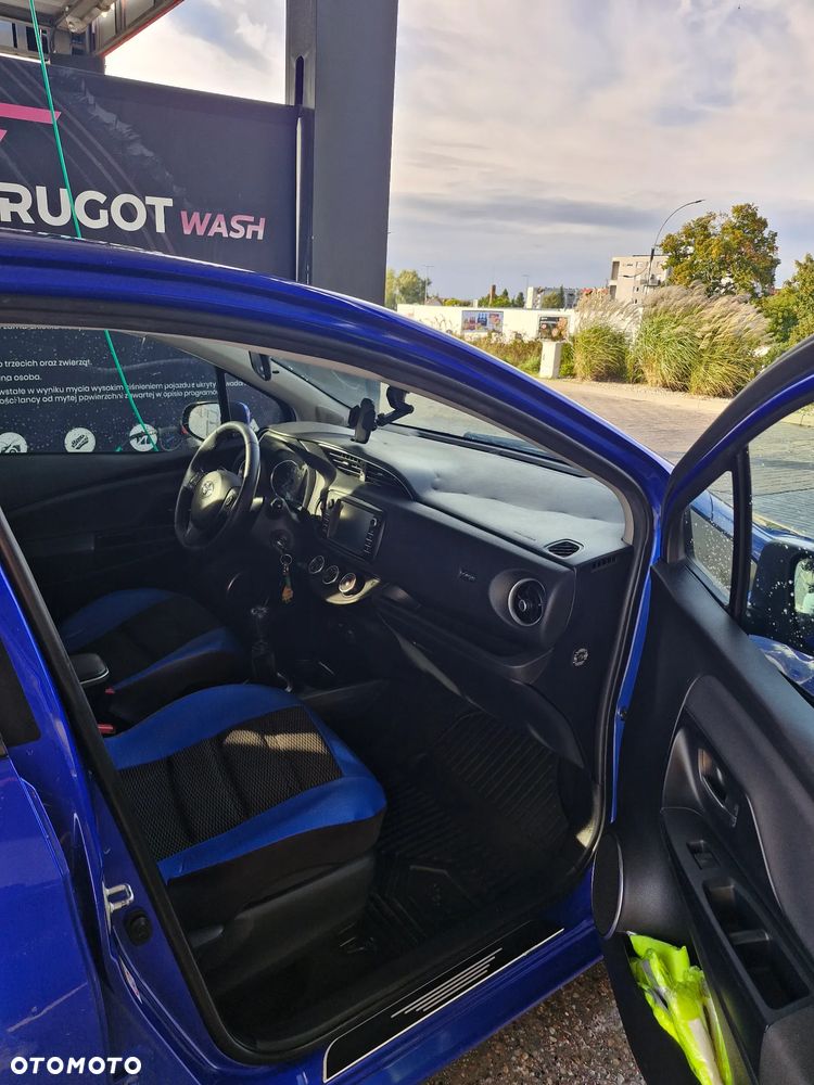 Toyota Yaris 1.5 Premium - 12