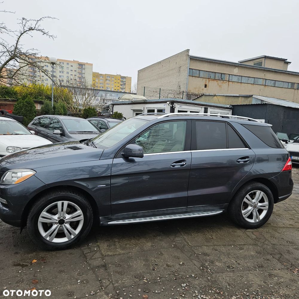 Mercedes-Benz ML 350 4MATIC BlueEFFICIENCY 7G-TRONIC Edition 1 - 19