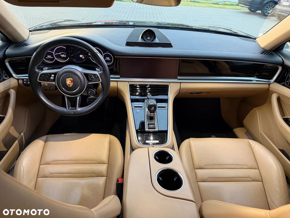 Porsche Panamera - 9